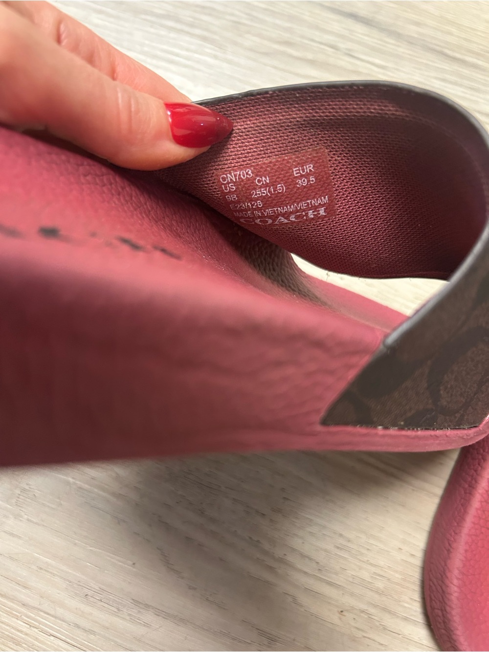 Coach Uli Sport Slide Signature Canvas Horse Carriage Women 9B Berry Pink Logo - Picture 8 of 15